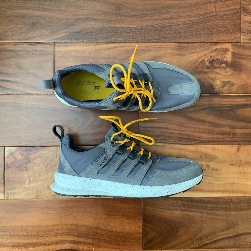 Adidas SL Loop